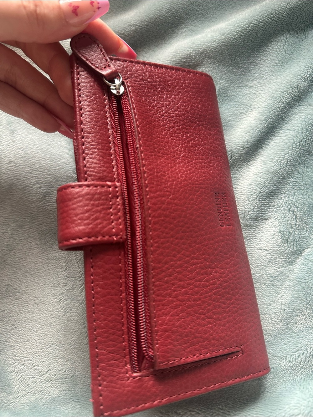 Textured Red Leather Wallet - Picture 3 of 4